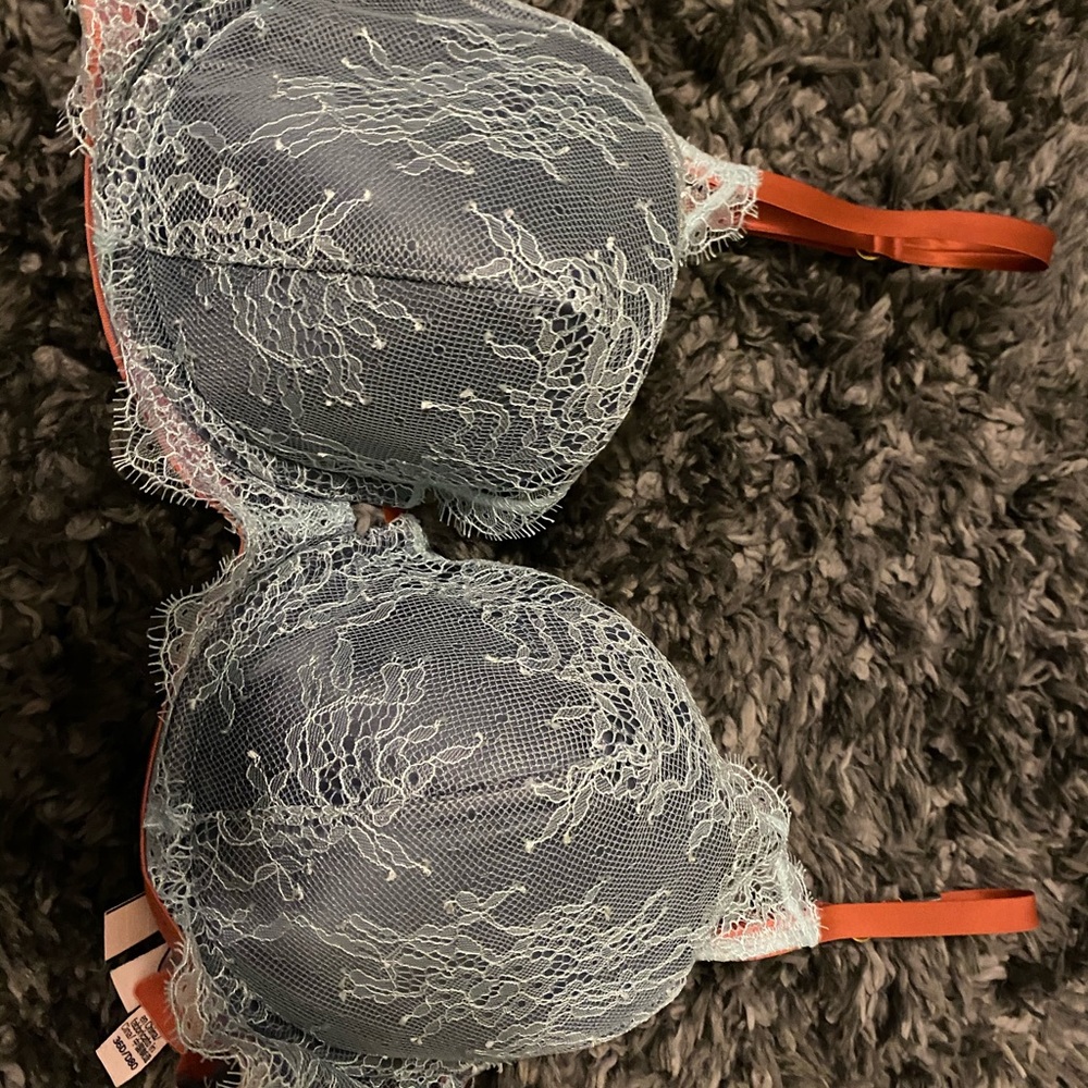 Victoria Secret bra
